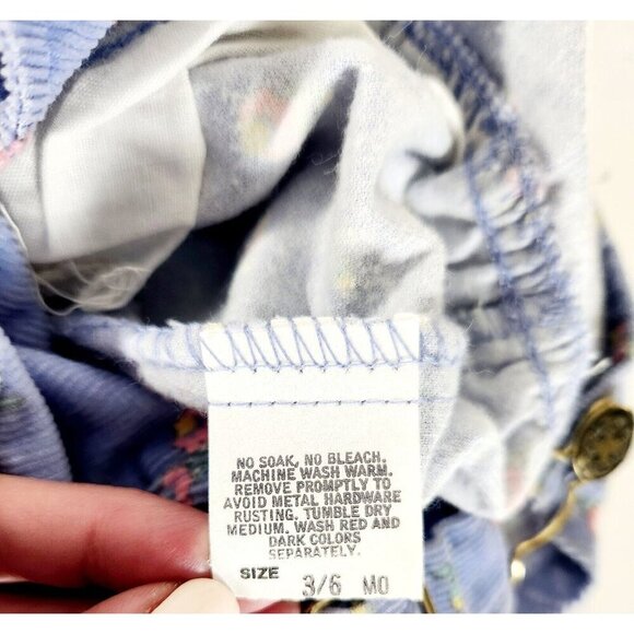 Vintage OshKosh B'Gosh Girl Overalls Size 3-6 Months Blue/ Pink & Yellow Floral - Picture 7 of 8